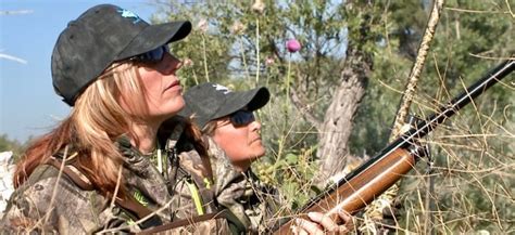 Love of hunting keeps best friends in the Colorado wilderness